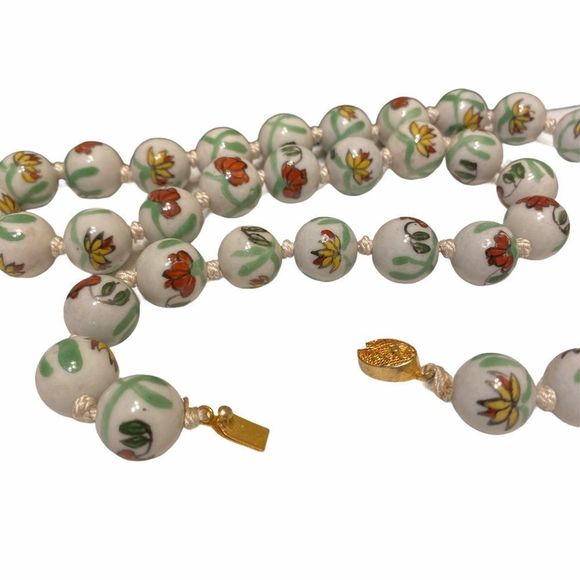 Vintage Hand Painted Bead Necklace - Picture 4 of 14